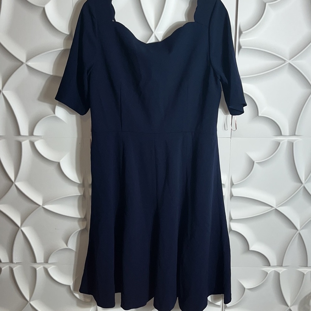 Gal meets glam Maria scalloped navy dress sz 16.  (86) - Picture 5 of 5